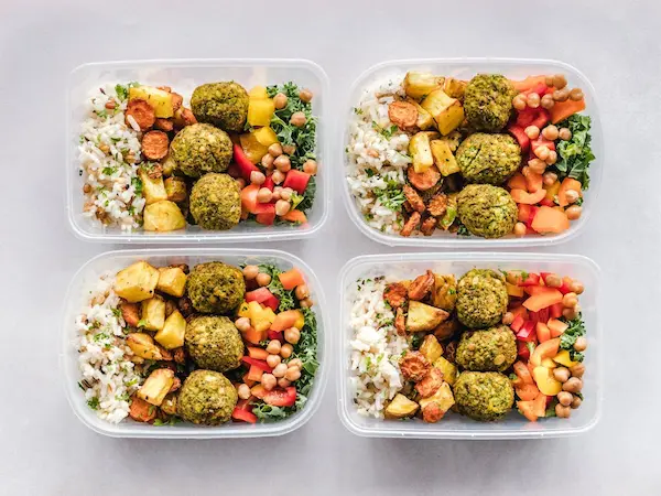 Qué es el meal prep y por qué puede ayudarte a comer mejor