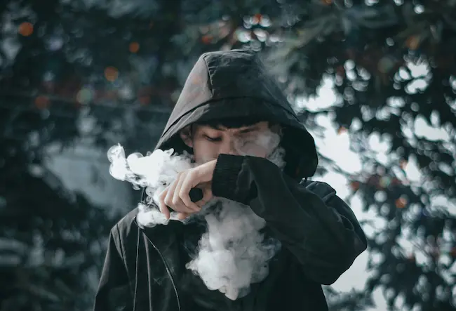Fumar o exponerse al humo del tabaco